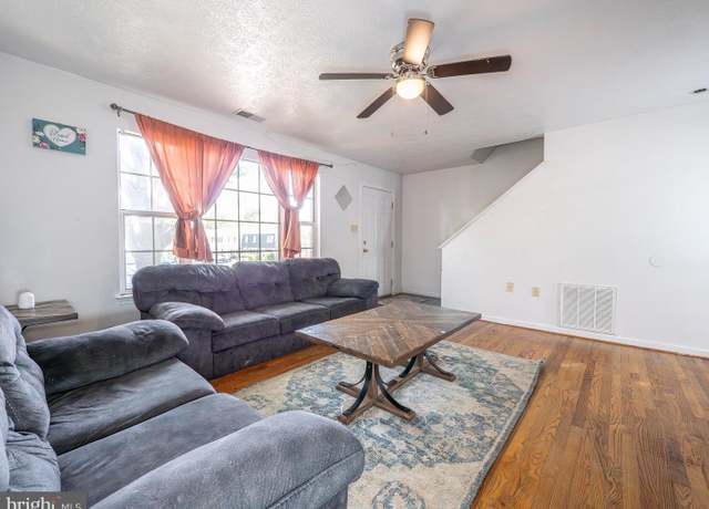 Property at 372 Valley Mill Rd, Winchester, VA 22602, 3 beds, 1.5 baths