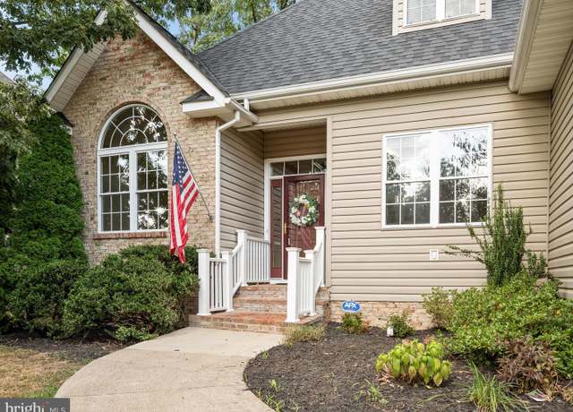 Property at 108 Kinross Dr, Winchester, VA 22602, 4 beds, 2.5 baths