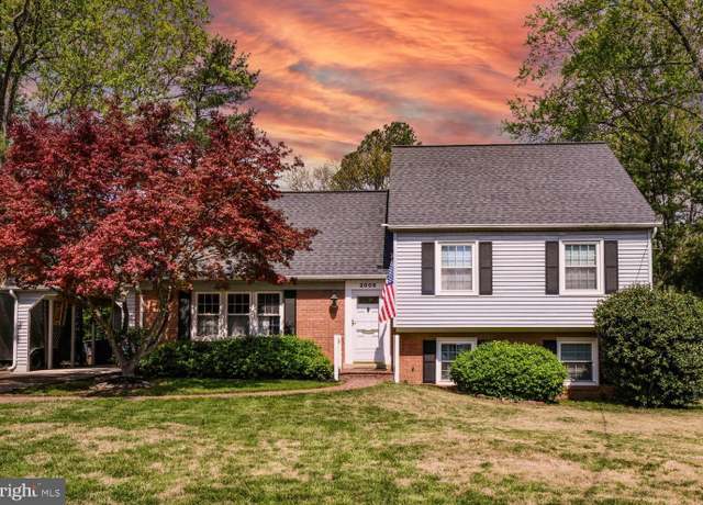 Property at 2008 Kenley Ct, Alexandria, VA 22308, 5 beds, 2.5 baths