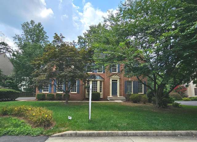 Property at 5267 Tractor Ln, Fairfax, VA 22030, 5 beds, 4.5 baths