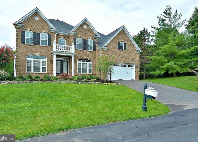 Property at 43201 Burning Tree Pl, Leesburg, VA 20176, 6 beds, 5 baths