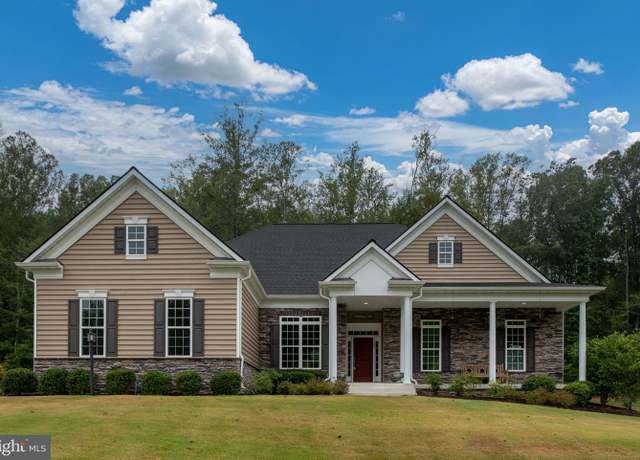 Property at 265 Poplar Manor Ave, Fredericksburg, VA 22406, 4 beds, 3.5 baths