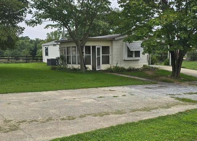 Property at 415 Near Bethels Way, Martinsburg, WV 25405, 2 beds, 1.5 baths