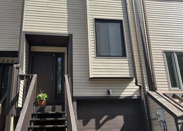 Property at 3205 Champions Dr, Wilmington, DE 19808, 2 beds, 2.5 baths