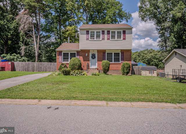Property at 105 Hedgewick Dr, Newark, DE 19702, 3 beds, 1.5 baths