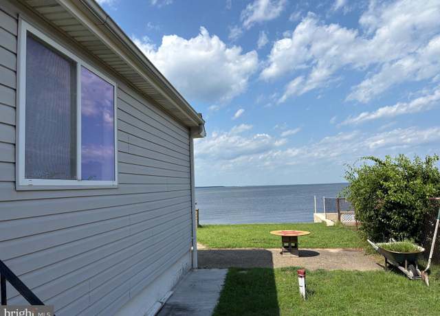 Property at 2012 Kurtz Ave, Pasadena, MD 21122, 3 beds, 1 bath