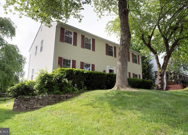 Property at 812 Ramshead Cir, Cockeysville, MD 21030, 4 beds, 2.5 baths