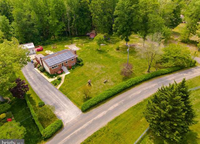 Property at 13995 Petzold Dr, Waldorf, MD 20601, 4 beds, 4 baths