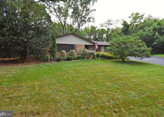 Property at 8248 Robin Hood Dr, Salisbury, MD 21804, 3 beds, 2.5 baths