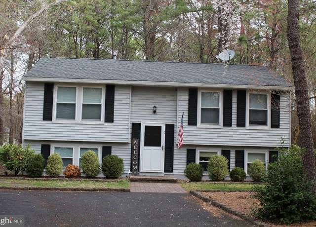 Property at 7 Georgian Ct, Marlton, NJ 08053, 3 beds, 1.5 baths