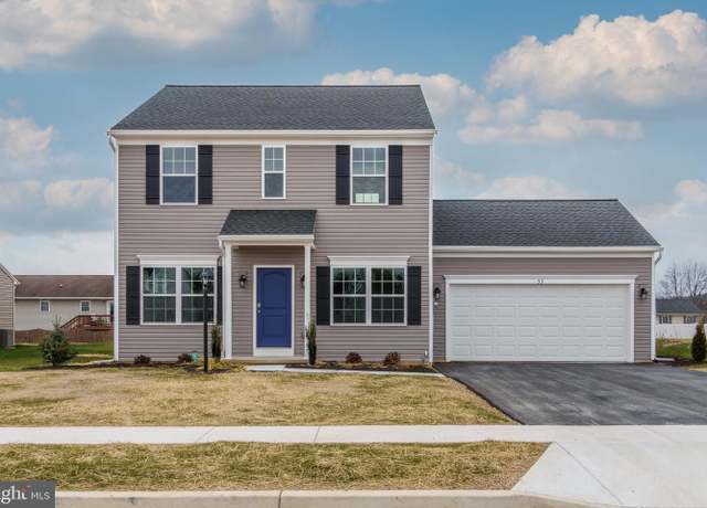 Property at 53 Kristi Ln, Biglerville, PA 17307, 3 beds, 2.5 baths