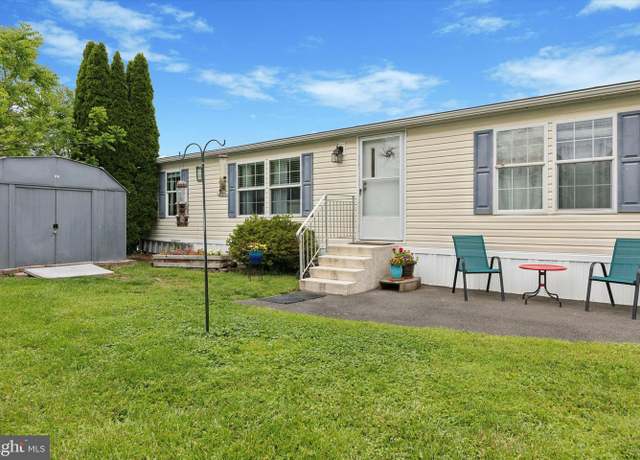 Property at 422 Fordhook, Doylestown, PA 18901, 3 beds, 2 baths