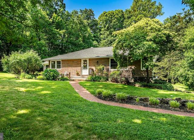 Property at 1225 Shenkel Rd, Pottstown, PA 19465, 3 beds, 2 baths