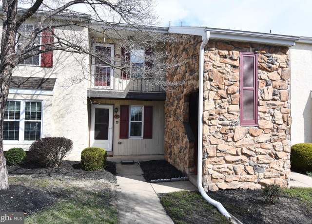 Property at 175 Oak Knoll Cir, Millersville, PA 17551, 2 beds, 2 baths