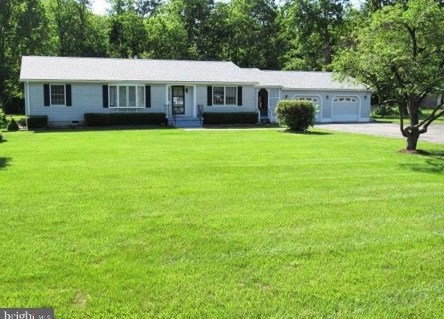 Property at 145 Phillips Ln, Bunker Hill, WV 25413, 3 beds, 2 baths