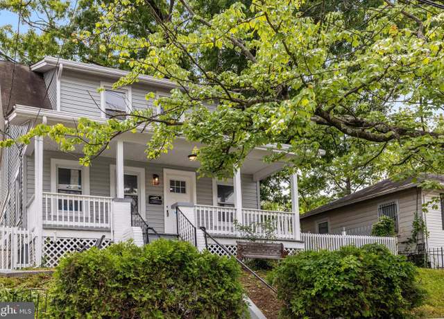 Property at 4713 Eads St NE, Washington, DC 20019, 4 beds, 2.5 baths