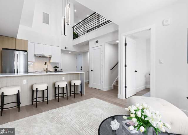 Property at 3923 14th St NW #5, Washington, DC 20011, 2 beds, 2 baths