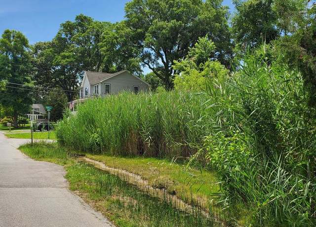 Property at 926 Holly Ave, Edgewater, MD 21037