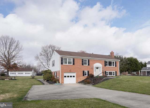 Property at 13504 Orion Dr, Dayton, MD 21036, 4 beds, 3 baths