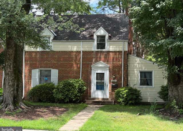 Property at 4501 Highland Ave, Bethesda, MD 20814, 3 beds, 2 baths