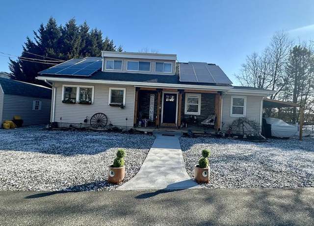 Property at 3 Sommers Ln, Browns Mills, NJ 08015, 3 beds, 2 baths