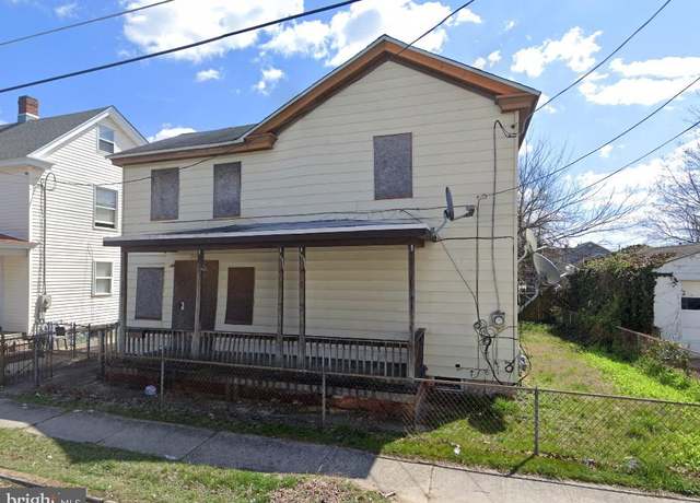 Property at 309 W Mcneal St, Millville, NJ 08332, 3 beds, 1 bath