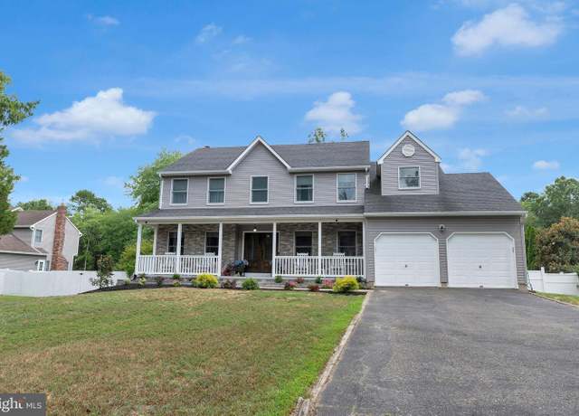 Property at 19 Grover Ct, Jackson, NJ 08527, 4 beds, 3 baths