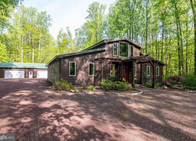Property at 1088 Imperial Dr, Mohnton, PA 19540, 3 beds, 3.5 baths