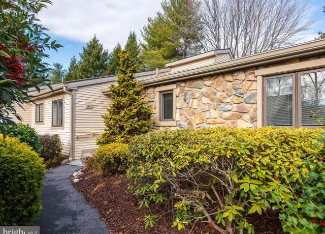 Property at 1061 Kennett Way, West Chester, PA 19380, 3 beds, 3 baths