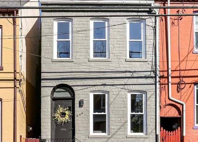 Property at 439 W Vine St, Lancaster, PA 17603, 4 beds, 2 baths