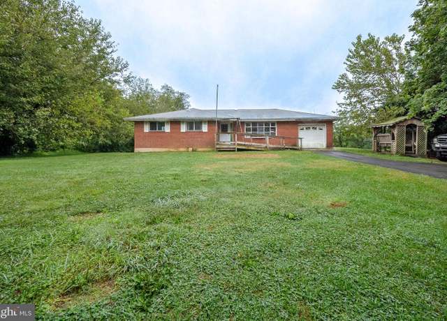 Property at 3338 Orefield Rd, Allentown, PA 18104, 3 beds, 3 baths