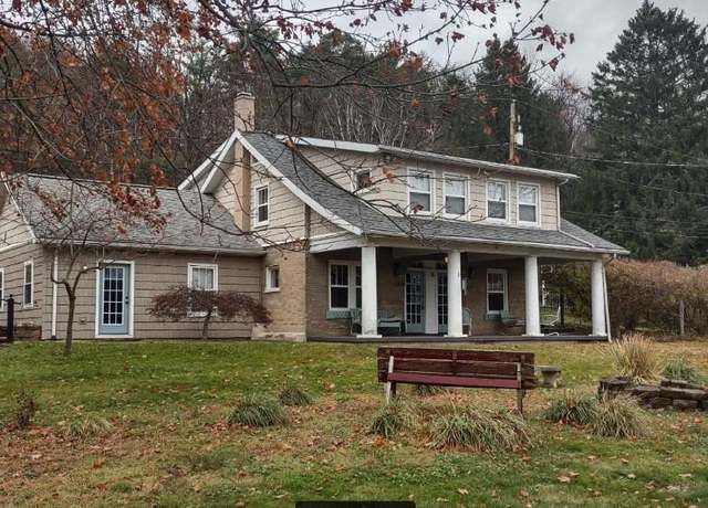 Property at 1620 Florence St, Williamsport, PA 17701, 4 beds, 2.5 baths