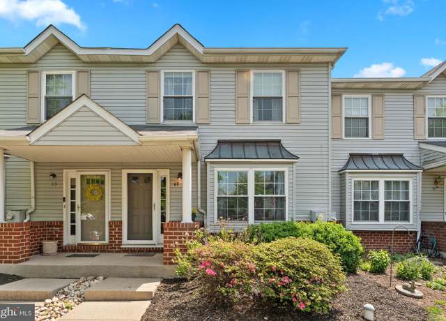 Property at 68 Cedar Ct, Royersford, PA 19468, 3 beds, 2.5 baths