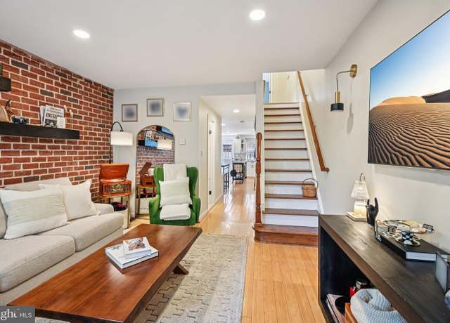 Property at 330 W George St, Philadelphia, PA 19123, 3 beds, 2.5 baths