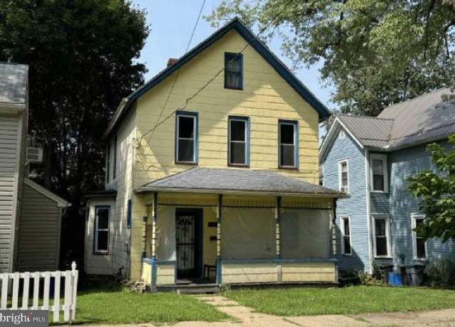 Property at 318 W 3rd St, Oil City, PA 16301, 4 beds, 2 baths