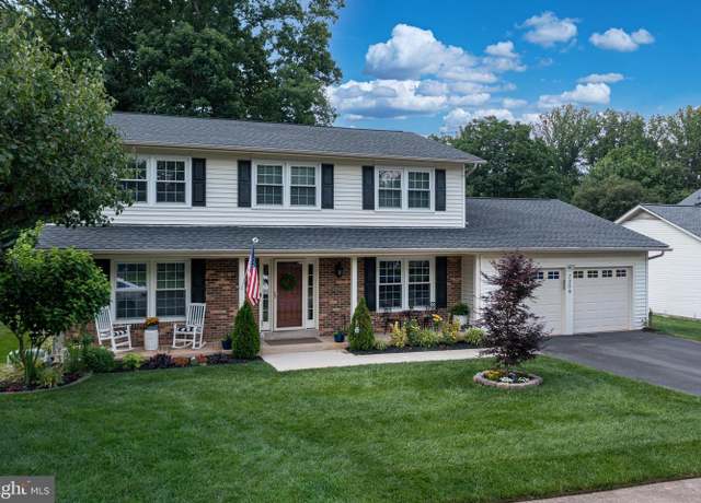 Property at 7304 Mizzen Pl, Burke, VA 22015, 5 beds, 3.5 baths