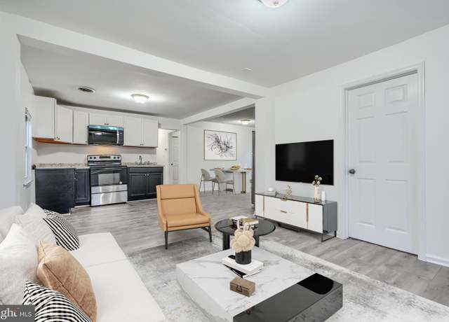 Property at 227 Elizabeth Ave, Baltimore, MD 21225, 3 beds, 1 bath