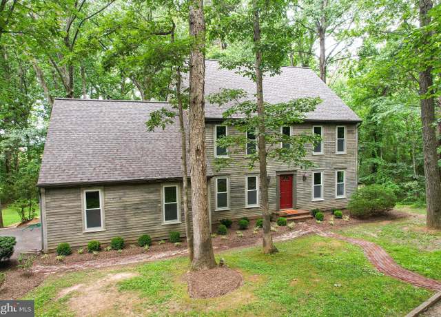 Property at 13838 Dayton Meadows Ct, Dayton, MD 21036, 5 beds, 2.5 baths