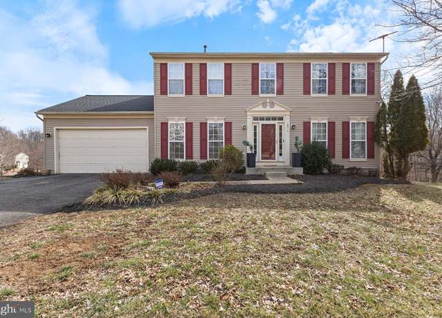 Property at 8915 Della Ln, Fort Washington, MD 20744, 4 beds, 3 baths
