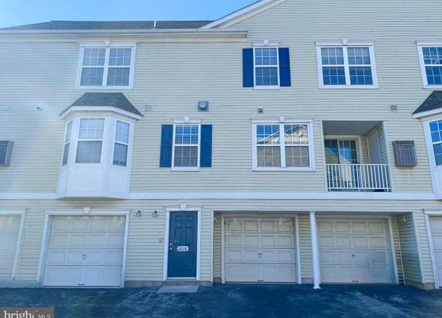 Property at 6008 Riverfront Dr, Palmyra, NJ 08065, 3 beds, 2.5 baths