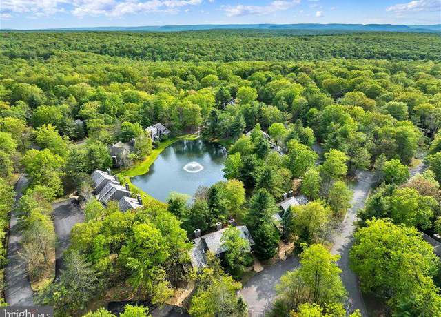 Property at 216 Snow Ridge Cir, Lake Harmony, PA 18624, 2 beds, 1.5 baths