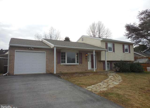 Property at 1305 Jill Ann Dr, Lebanon, PA 17042, 2 beds, 1 bath