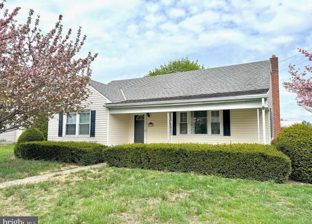 Property at 202 S Sheridan Rd, Newmanstown, PA 17073, 3 beds, 1 bath