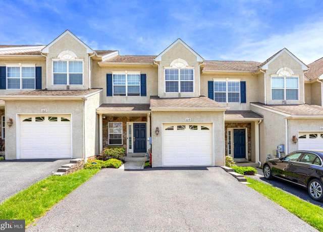 Property at 104 Golf Cart Dr, Norristown, PA 19403, 3 beds, 2.5 baths