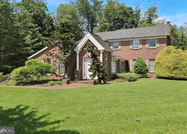 Property at 1536 Fulton Dr, Ambler, PA 19002, 4 beds, 2.5 baths