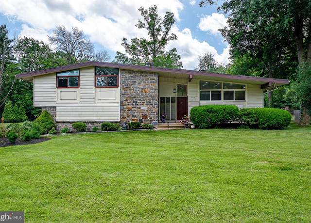 Property at 447 Clairemont Rd, Villanova, PA 19085, 4 beds, 3 baths