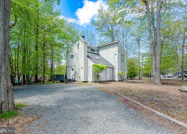 Property at 7572 Eagle Rock Dr, Tobyhanna, PA 18466, 3 beds, 2 baths