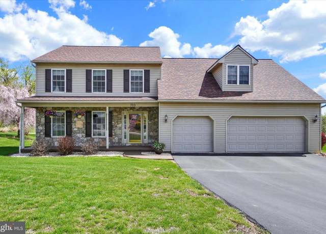 Property at 765 Apple Tree Ln, Mount Wolf, PA 17347, 5 beds, 3.5 baths