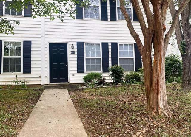 Property at 988 Towne Ln, Charlottesville, VA 22901, 3 beds, 2.5 baths