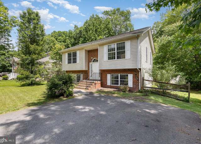 Property at 608 Southampton Dr, Ruther Glen, VA 22546, 4 beds, 2 baths